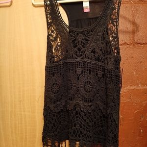 Medium Black and Small Green lace detail top, 2 for 1, buy em now!😛for vaykay😉